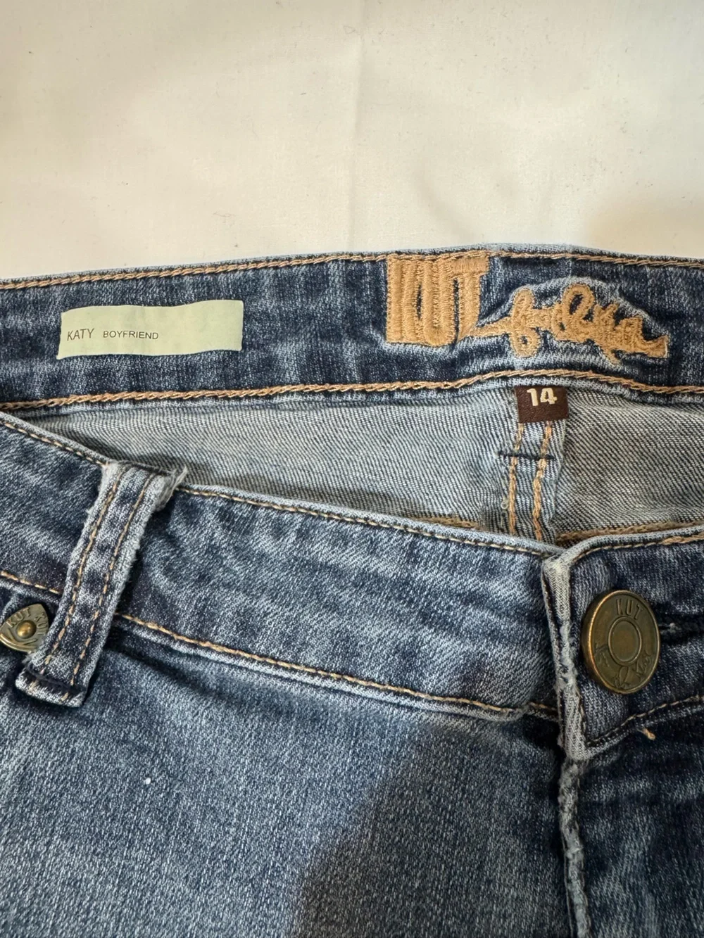 Kut from the Kloth Katy Boyfriend Jeans Size 14 Medium